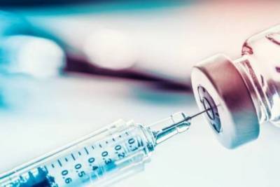Испытавшие российскую вакцину добровольцы рассказали о ломоте и жаре