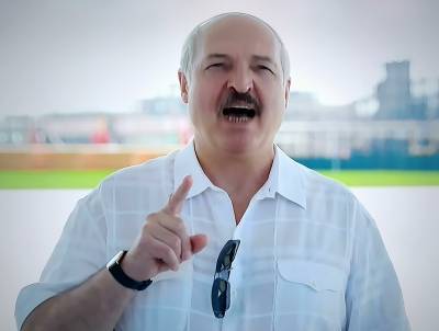 "Я по-хорошему прошу": Лукашенко пригрозил "изучить" всех неработающих белорусов