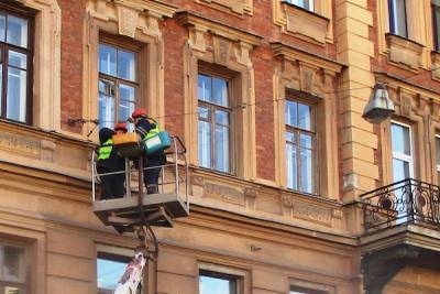 Петербургские управляющие компании потратят более 5 млрд рублей на ремонт домов