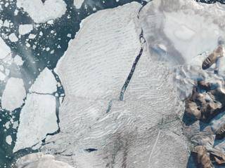 Как таял последний канадский ледник в Арктике: съемки со спутника