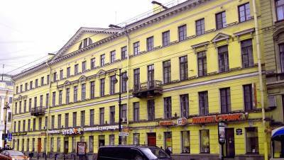 Петербургская компания лишилась права на приватизацию помещения на Невском