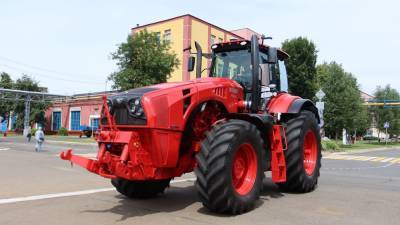 Минский тракторный завод возобновляет экскурсии по предприятию