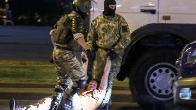 Около 50 журналистов задержали за три дня митингов в Белоруссии