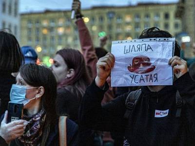 Жители белорусских городов встают в «живые цепи», протестуя против лживых выборов (видео)