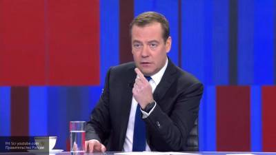 Медведев обвинил США в намерении использовать интернет в своих целях