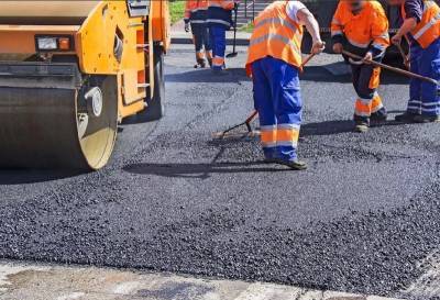 На ремонт дорог в Демидове и Пржевальском направили 42,5 млн. рублей
