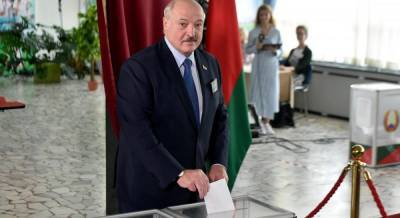 Лукашенко назвал протестующих "людьми с криминальным прошлым" и "безработными"