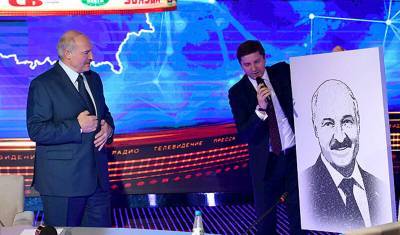 Ведущие телепрограмм в знак протеста против итогов выборов уходят с белорусского ТВ