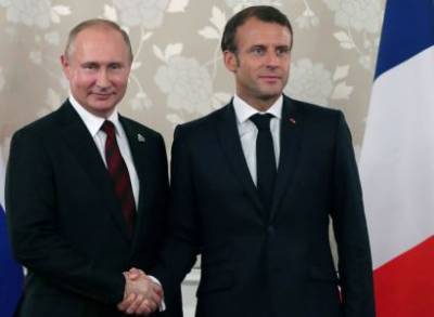 Президенты России и Франции обсудили Ливан, Беларусь, Украину и коронавирус