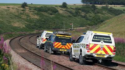 Три человека погибли при крушении поезда в Шотландии