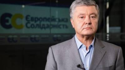 Белорусские власти должны немедленно прекратить насилие, освободить политзаключенных и объявить досрочные президентские выборы, - Порошенко