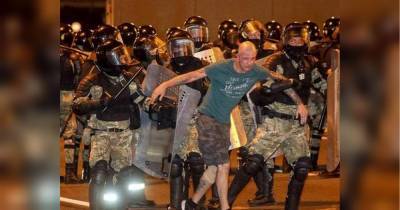 Такой жестокости никогда не было: белорус рассказал, как силовиков настраивают против протестующих