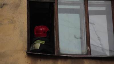 На проспекте Красных Командиров в Зеленогорске горел деревянный дом