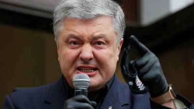 Порошенко призвал Белоруссию провести повторные выборы президента