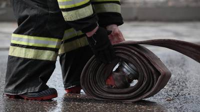 Крупный пожар вспыхнул на «Сенном рынке» в Краснодаре