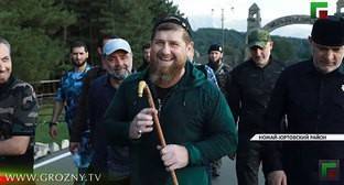 Пример Кадырова мешает жителям Чечни смириться с масочным режимом
