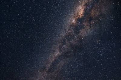Новосибирцы на небе увидели звездопад. Видео