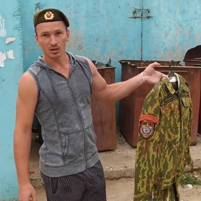 Белорусские спецназовцы выкладывают видео, на которых выбрасывают форму