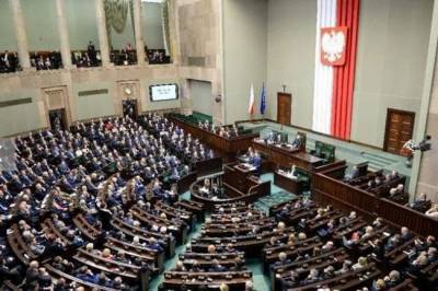 Польша лезет в протесты в Белоруссии: парламентарии требуют, чтобы власти сдались радикалам