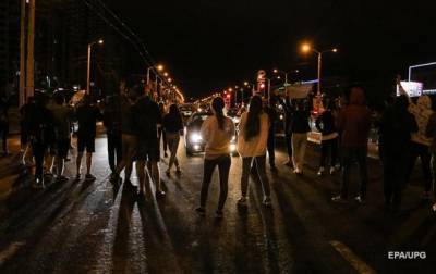Ночные протесты в Минске завершились без жесткого противостояния