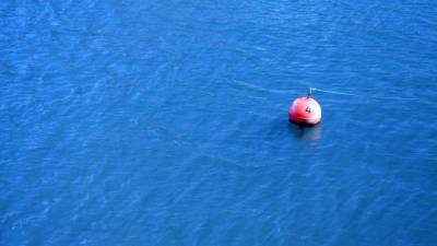 На Кубани чудом спасли 5-летнюю девочку, которую унесло в открытое море на круге