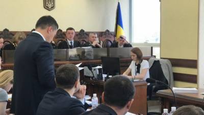 Рассмотрение апелляции по «делу Януковича» перенесли на сентябрь