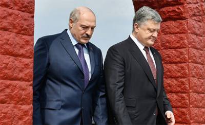 «Не дать ни единого шанса мародерству Кремля». Порошенко призвал провести в Беларуси новые президентские выборы