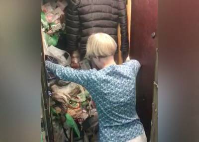 Москвичка после жалоб из-за антисанитарии пообещала соцзащите очистить квартиру