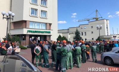 Рабочие «Гродножилстрой» объявили забастовку. 300 человек остановили работу
