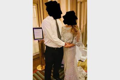 Мачеху раскритиковали за попытку перещеголять невесту в белом платье на свадьбе