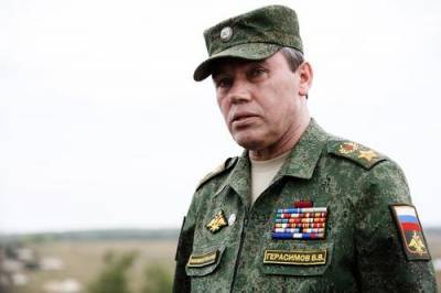 Валерий Герасимов проверяет готовность войск Южного округа