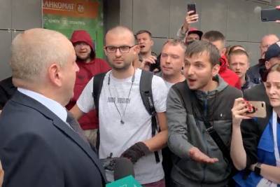 Мэр города Жодино пообещал белорусам выйти на акцию протеста