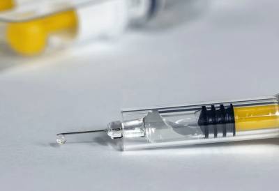 Названа продолжительность действия российской вакцины против коронавируса