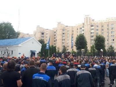 В Беларуси бастуют работники заводов «БЕЛАЗ» и «Гродно Азот»