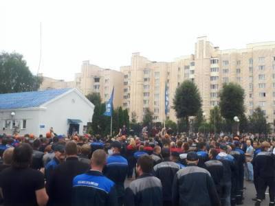БелАЗ присоединился к забастовке в Беларуси, но мэр Жодино уговорил сотрудников предприятия вернуться на рабочие места