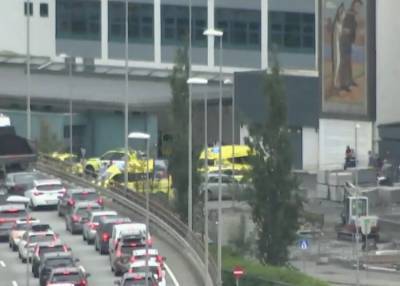 Один человек пострадал при нападении женщины с ножом в Бергене