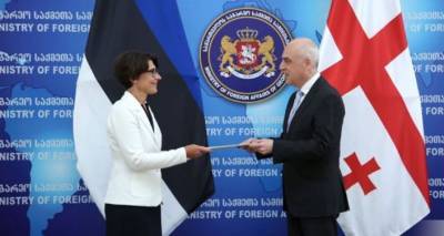 Посол Эстонии вручила главе МИД Грузии копии верительных грамот