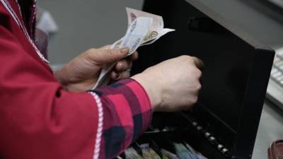 У россиян появится возможность пополнить банковскую карту в кассах магазинов