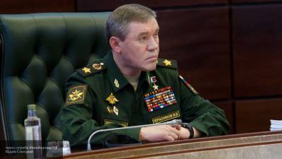 Начальник Генштаба ВС РФ проверил готовность войск ЮВО
