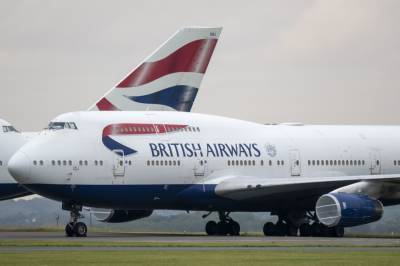 Самолёт Boeing 747 до сих пор получает ежемесячные критические обновления через 3,5-дюймовые дискеты
