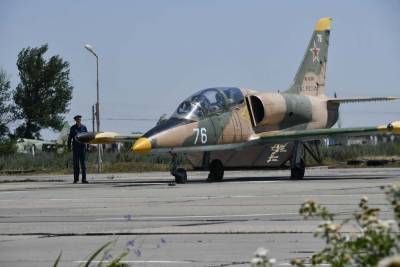 Учебный самолет Л-39 упал в Краснодарском крае