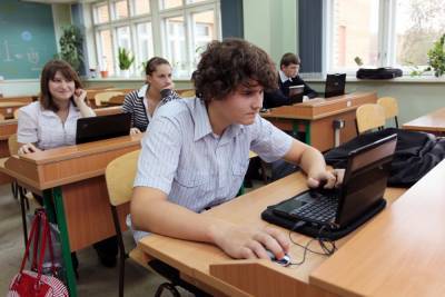 Московским учащимся пропишут время входа и выхода из школ