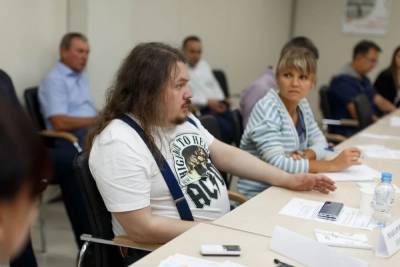 Вячеслав Макаров провел встречу с представителями IT-сферы Воронежа
