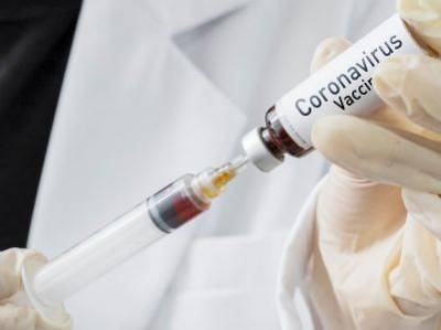 Александр Гинцбург: Российская вакцина обеспечит защиту от коронавируса минимум на два года