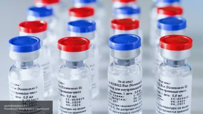 Российская вакцина защитит от коронавируса минимум на два года