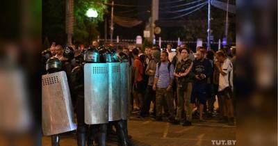 Глава МВД Беларуси извинился за «случайные» избиения протестующих