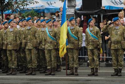 Украина намерена на границе с Крымом провести военные учения