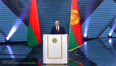 СМИ: Лукашенко готовит обращение к народу в связи с протестами в Белоруссии