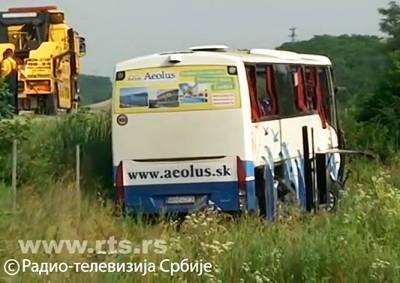 Автобус с чешскими туристами разбился в Сербии: есть жертвы