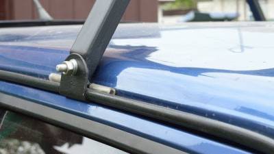 Автовладельцы обсуждают новые штрафы за установку багажника на крышах автомобилей